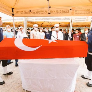 Şehit Polis Memuru Osman Gül Dualarla Ebediyete Uğurlandık - fotoğraf 8