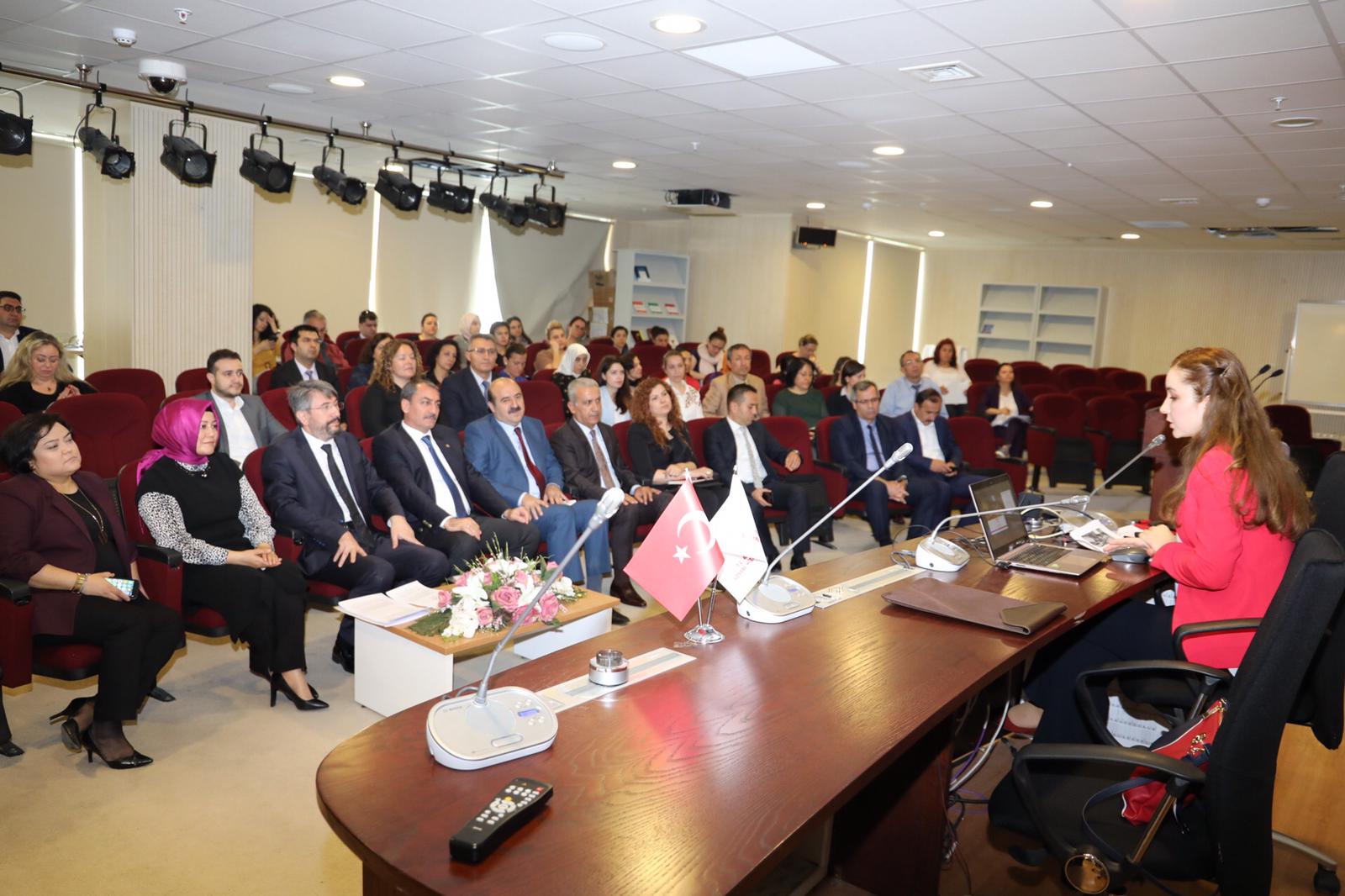 “Yaşlılara Yönelik Sosyal Koruma ve Sosyal Koruma Tabanları Dâhil Sosyal Güvenlik”  Konulu Sunum Yapıldı