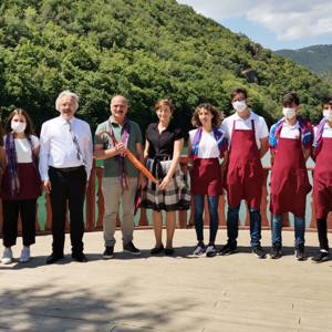 Taşova İlçesi Boraboy Tabiat Parkı İşletmesi Çalışanları “ Kadına Yönelik Şiddete Hayır” Dedi - fotoğraf 1