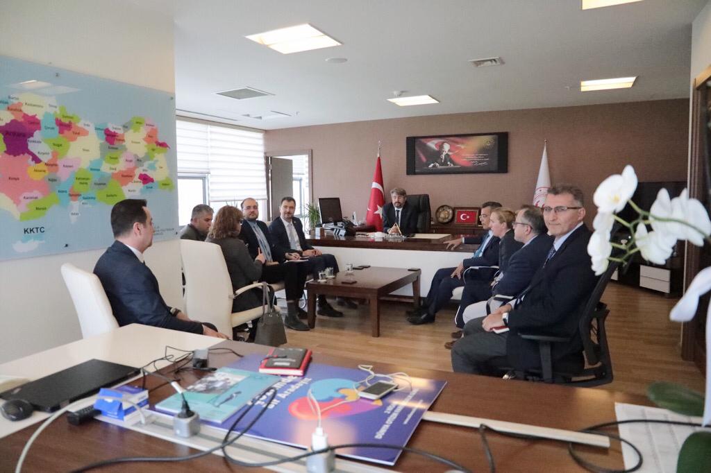 Dünya Sağlık Örgütü Türkiye Temsilcisi Dr. Pavel URSU Engelli ve Yaşlı Hizmetleri Genel Müdürü Uzm. Dr. Orhan KOÇ ile Suriyeli Göçmenlere Yönelik Hizmet Sunumunu Görüştü