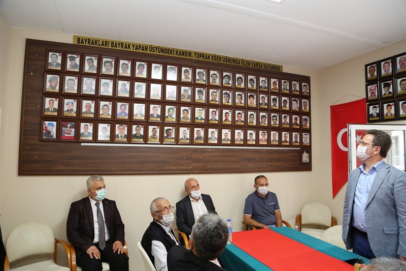  Sayın Valimiz Enver ÜNLÜ ve Eşi Hanımefendi Sema ÜNLÜ'den Bayram Ziyareti