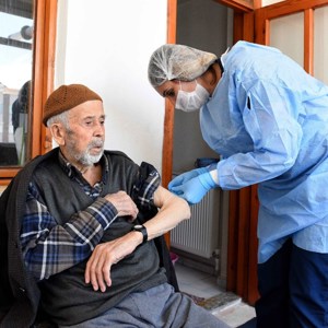 Bakan Selçuk: “Eylül Ayına İlişkin Yaşlı ve Engelli Aylıkları Ödemelerini Bugün İtibariyle Vatandaşlarımızın Hesaplarına Yatırmaya Başladık” - fotoğraf 1