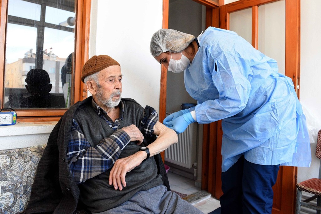 Bakan SELÇUK: “Eylül Ayına İlişkin Yaşlı ve Engelli Aylıkları Ödemelerini Bugün İtibariyle Vatandaşlarımızın Hesaplarına Yatırmaya Başladık”