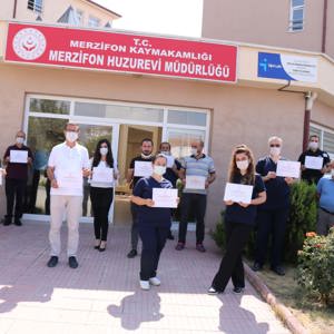 İl Müdürümüz Ahmet KURT Huzurevlerimizde Fedakârca Çalışan Yöneticilere ve Personele Teşekkür Belgesi Verdi - fotoğraf 5