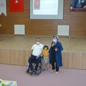 Devlet Övünç Madalyaları ve Beratları Şehit Yakınları ve Gazilere Takdim Edildi - fotoğraf 6