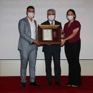 Şehitlerimizin Yakınlarına ve Gazilerimiz için “Devlet Övünç Madalyası ve Beratı Tevcih Töreni” Düzenlendi. - fotoğraf 18