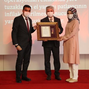 Şehitlerimizin Yakınlarına ve Gazilerimiz için “Devlet Övünç Madalyası ve Beratı Tevcih Töreni” Düzenlendi. - fotoğraf 21
