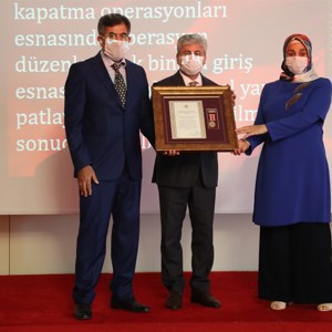 Şehitlerimizin Yakınlarına ve Gazilerimiz için “Devlet Övünç Madalyası ve Beratı Tevcih Töreni” Düzenlendi. - fotoğraf 22