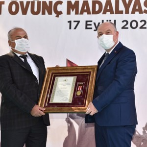 Devlet Övünç Madalyası ve Beratı Tevcih Töreni Düzenlendi - fotoğraf 10