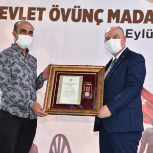 Devlet Övünç Madalyası ve Beratı Tevcih Töreni Düzenlendi - fotoğraf 24