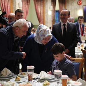 Bakan Selçuk, TBMM’de Şehit Aileleri ve Gaziler Onuruna Verilen İftara Katıldı  - fotoğraf 3
