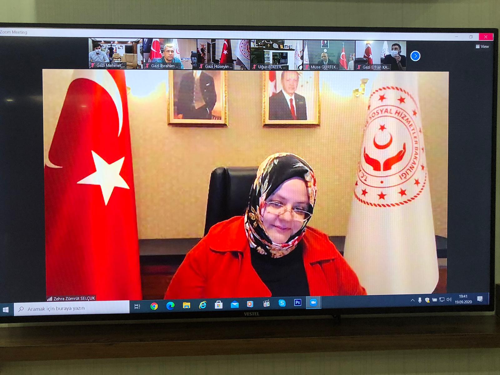 Bakanımız Sayın Zehra Zümrüt SELÇUK, Gazimizle Video Konferans Üzerinden Görüştü