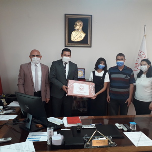 LGS’DE BAŞARILI OLAN ÇOCUKLARIMIZ ÖDÜL TÖRENİNDE BULUŞTU - fotoğraf 3
