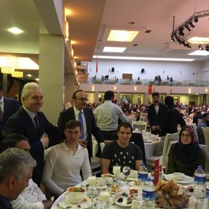 15 Temmuz Derneği’nin Düzenlemiş Olduğu İftar Programında Şehit Yakınları ve Gazilerimiz ile Bir Araya Gelindi - fotoğraf 3