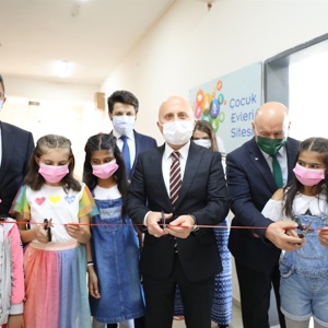 İl Müdürlüğümüz Çocuk Evleri Sitesinde Yapımı Tamamlanan Kütüphanenin Açılış Yapıldı - fotoğraf 1
