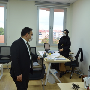 Sayın Valimiz Gökmen Çiçek ve Sayın Vali Yardımcımız Mehmet Keklik, İl Müdürlüğümüze ziyarette bulunarak İl Müdürümüz Sayın Bekir Yümnü’den verilen hizmetler ve yapılan çalışmalar hakkında bilgiler aldı. - fotoğraf 4