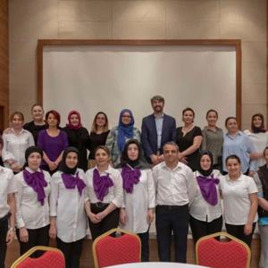  EVSAD Ramazan İftarında Hizmet Verilenler ile Hizmet Verenleri Buluşturdu - fotoğraf 1