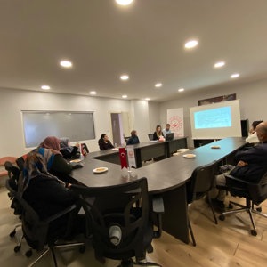 Alzheimer ve Demans Hastalarının Bakımını Üstlenen Vatandaşlara Yönelik Bilgilendirme Semineri Düzenlendi. - fotoğraf 2