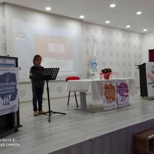 Erciş SHM’den Sosyal Ekonomik Destek alan çocuklara "Peygamberimiz ve Çocuk" adlı Konferans verildi.  - fotoğraf 4