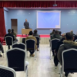 Yedisu İlçesinde Muhtarlara Kadına Yönelik Şiddetle Mücadele Semineri Verildi - fotoğraf 2
