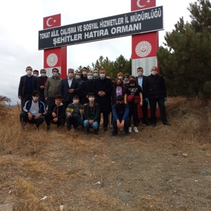 Çocuklarımızla Beraber “Geleceğe Nefes” Olurken Şehitlerimizi de Unutmadık - fotoğraf 4