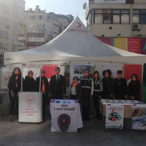 Kadına Yönelik Şiddet Konusunda Farkındalık Yaratmak Amacıyla Stand Kurduk - fotoğraf 1