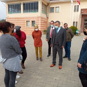 İl Müdürümüz Mahmut ÖZDEMİR Şehit Annesi Emine AVŞAR’ın Cenazesine Katıldı - fotoğraf 3