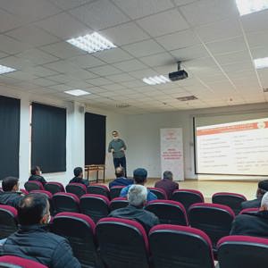 Adaklı İlçesinde Görev Yapan Muhtarlara Kadına Yönelik Şiddetle Mücadele Semineri Verildi - fotoğraf 3