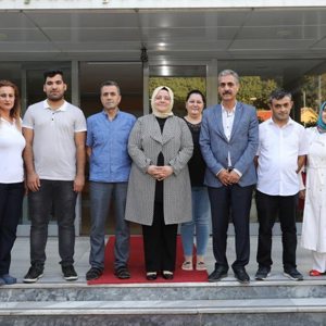  Bakan Selçuk, Ramazan Bayramı Dolayısıyla Bayram Mesajı Yayımladı ve Şehit Yakınlarımız ile Gazilerimizi Ziyaret Ederek, Çocuklarımız, Gençlerimiz ve Kıymetli Büyüklerimiz ile Bir Araya Geldi.  - fotoğraf 11