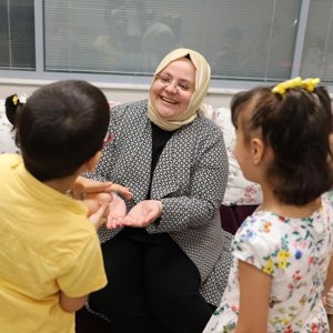  Bakan Selçuk, Ramazan Bayramı Dolayısıyla Bayram Mesajı Yayımladı ve Şehit Yakınlarımız ile Gazilerimizi Ziyaret Ederek, Çocuklarımız, Gençlerimiz ve Kıymetli Büyüklerimiz ile Bir Araya Geldi.  - fotoğraf 10