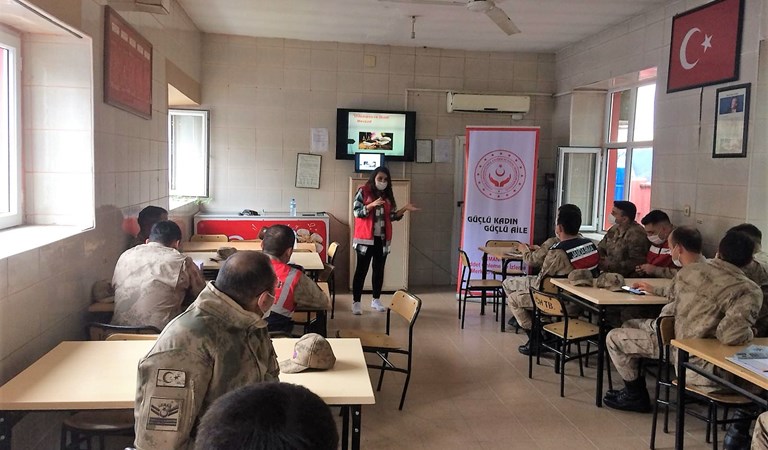 Kadirli İlçe Jandarma Karakolunda Eğitim Programı Gerçekleştirildi
