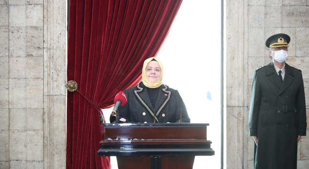 Bakan Selçuk: “Milli Mücadele Yıllarında, Kurtuluş Savaşı’nda Ön Saflarda Yer Alan Kahraman Kadınlarımızın Açtığı Yolda, Her Hal ve Şartta Milli İradenin Yanında Yer Alarak Demokrasimize ve Haklarımıza Aynı Cesaretle Sahip Çıkacağız”