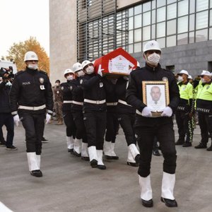Şehit Polis Memuru Barış Göl Dualarla Ebediyete Uğurlandık - fotoğraf 2