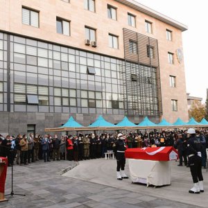 Şehit Polis Memuru Barış Göl Dualarla Ebediyete Uğurlandık - fotoğraf 4