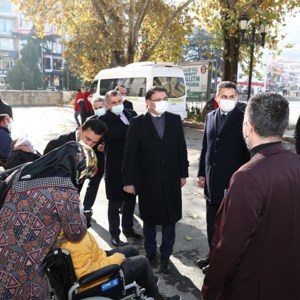 3 Aralık Dünya Engelliler Günü Münasebetiyle Akülü ve Tekerlekli Sandalye Dağıtıldı - fotoğraf 1