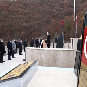 Sazak Şehitlerimiz Rahmet ve Saygı İle Anıldı - fotoğraf 4