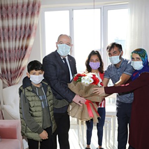 Engelli Milli Sporcu Sevilay Öztürk'e Ziyaret - fotoğraf 4