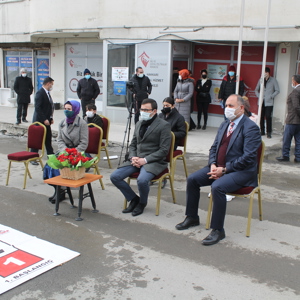 "Hediye Karavanı" Hakkâri’de - fotoğraf 2