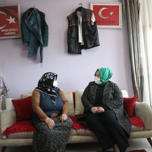 Bakan Selçuk, şehit Eren Bülbül'ün kabrini ziyaret etti - fotoğraf 4