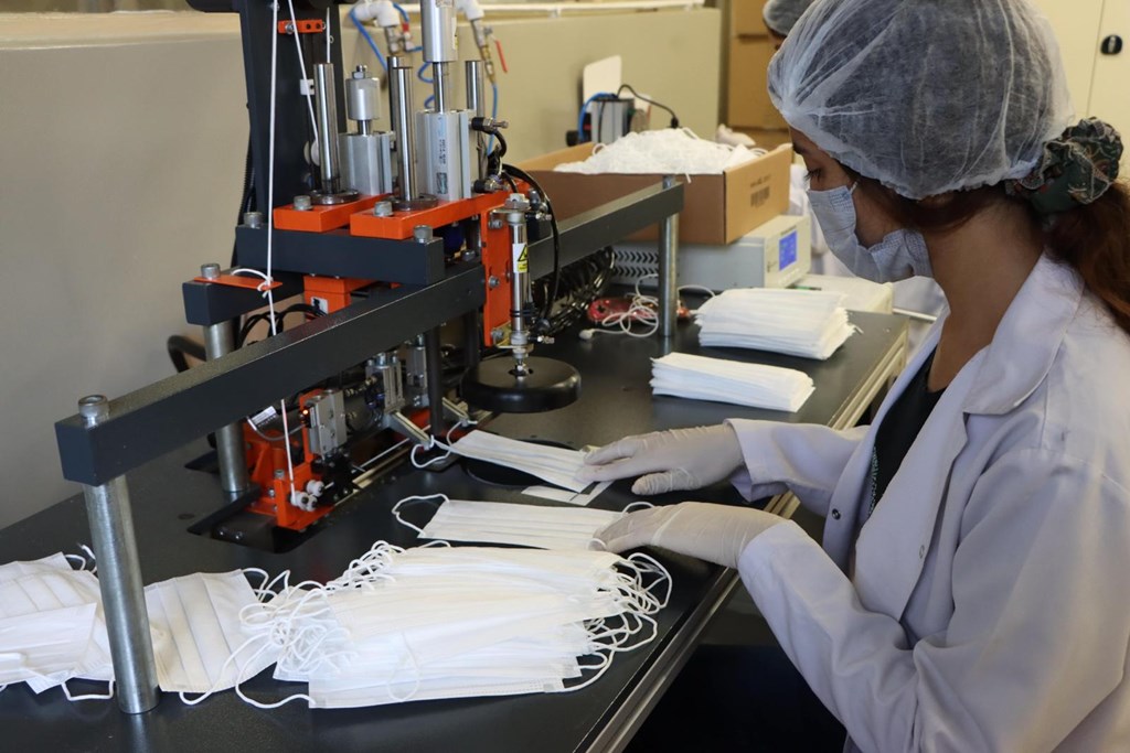 Bakan Selçuk: “Güvensiz Koruyucu Maske Üreticilerine İdari Para Cezası Uyguladık”