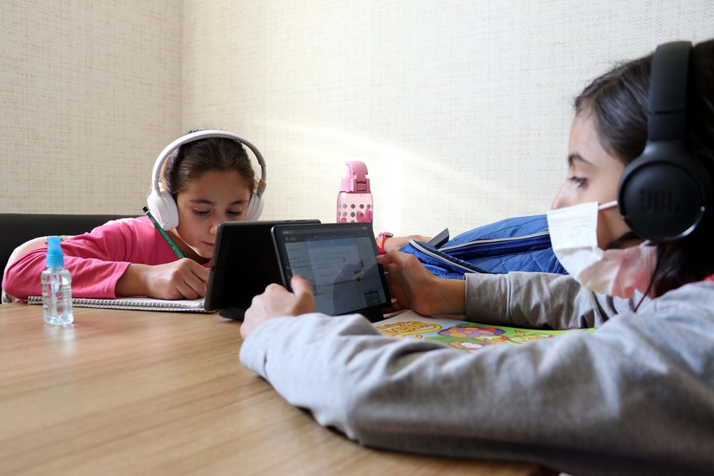 "Digital Guide" for Parents from Our Ministry