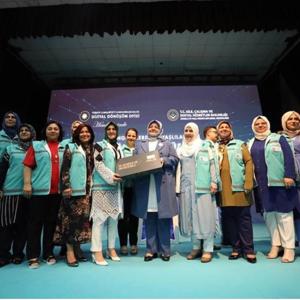‘Engellilerde ve Yaşlılarda Dijital Dönüşüm Sempozyumu’ Aile, Çalışma ve Sosyal Hizmetler Bakanı Zehra Zümrüt SELÇUK’un Katılımı ile Gerçekleştirildi - fotoğraf 3