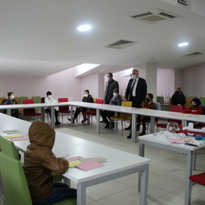 Okul Destek Projesi Kapsamında Öğrencilerimizle İl Müdürlüğümüzde Bir Etkinlik Düzenlendi - fotoğraf 1