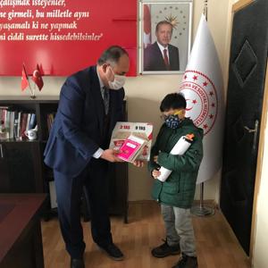 Müdür Kaya, Matematik Dünya Şampiyonu Velieceoğlu'nu Kabul Etti - fotoğraf 3