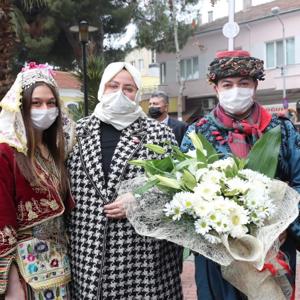 Bakan Selçuk, Aydın’da şehit ve gazi ailelerini ziyaret etti - fotoğraf 8