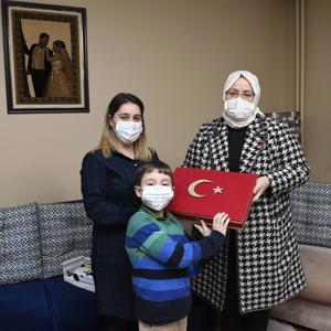 Bakan Selçuk, Aydın’da şehit ve gazi ailelerini ziyaret etti - fotoğraf 6