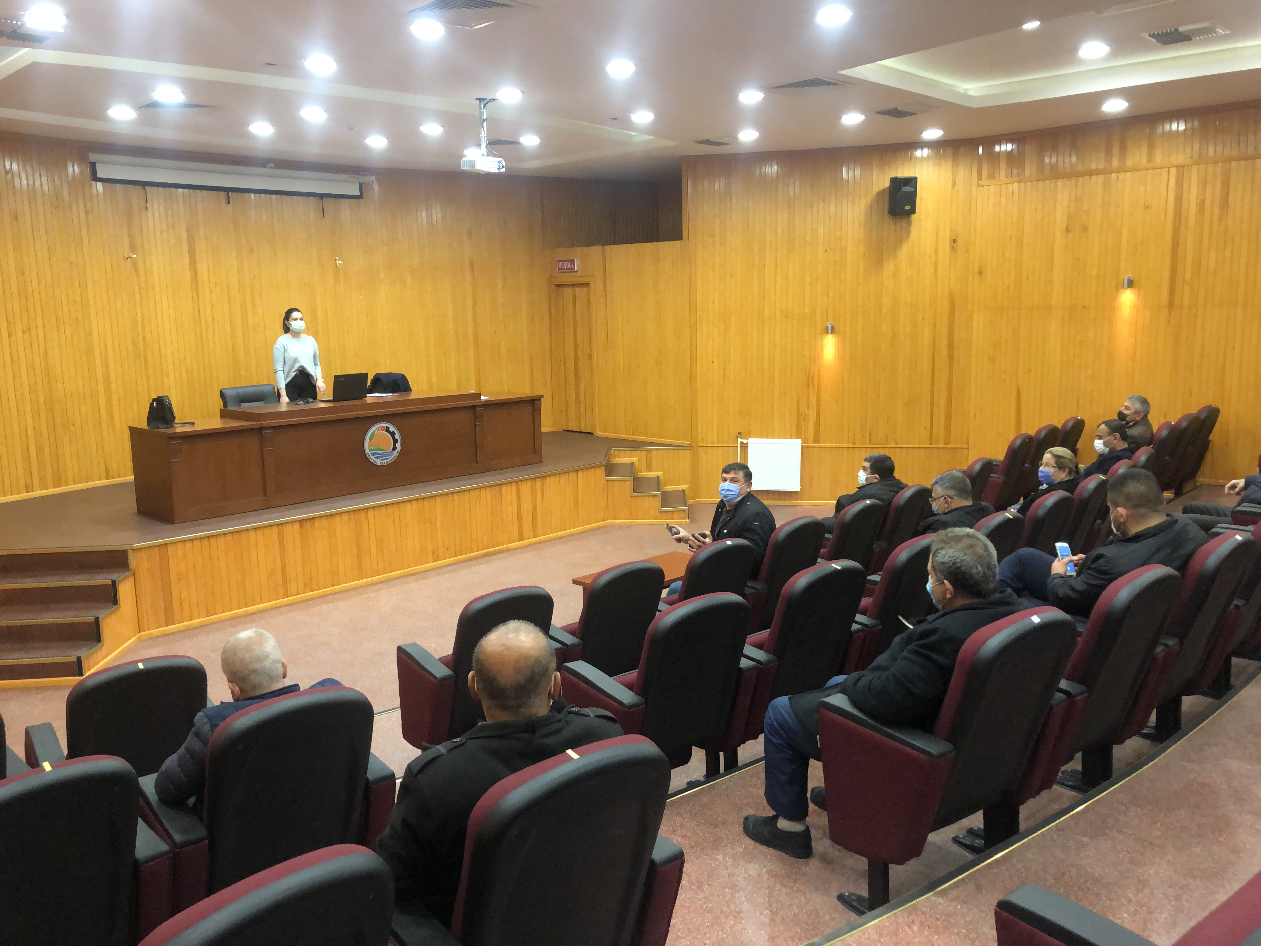 Payas ve Dörtyol İlçe Muhtarlarına   “Madde Kullanım Riski ve Madde Bağımlılığından Korunma” Konulu Seminer Verildi.