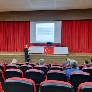 Altınözü İlçe Muhtarlarına “Madde Kullanım Riski ve Madde Bağımlılığından Korunma” Konulu Seminer Verildi. - fotoğraf 1