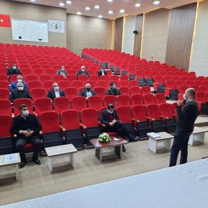 Altınözü İlçe Muhtarlarına “Madde Kullanım Riski ve Madde Bağımlılığından Korunma” Konulu Seminer Verildi. - fotoğraf 2