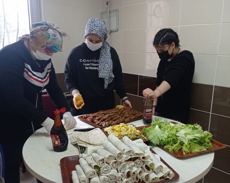 Yöresel Lezzetleri Gençlerimiz Hevesle Öğreniyor